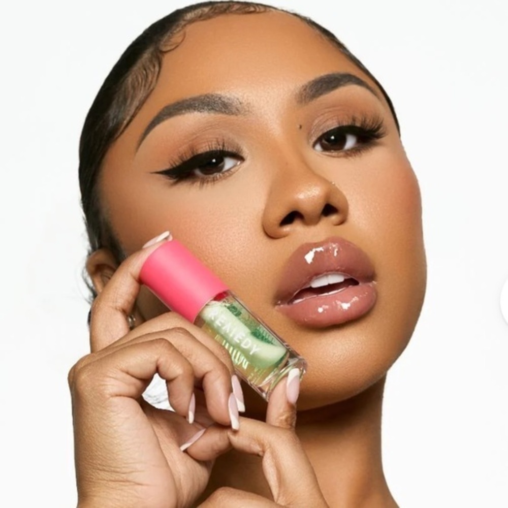 NIB Ultra Nectar Lip Oil - Money Make